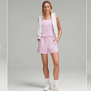 669. Lululemon athletica NWT Softstreme HR short 4” size 8 💖 VITAPINK